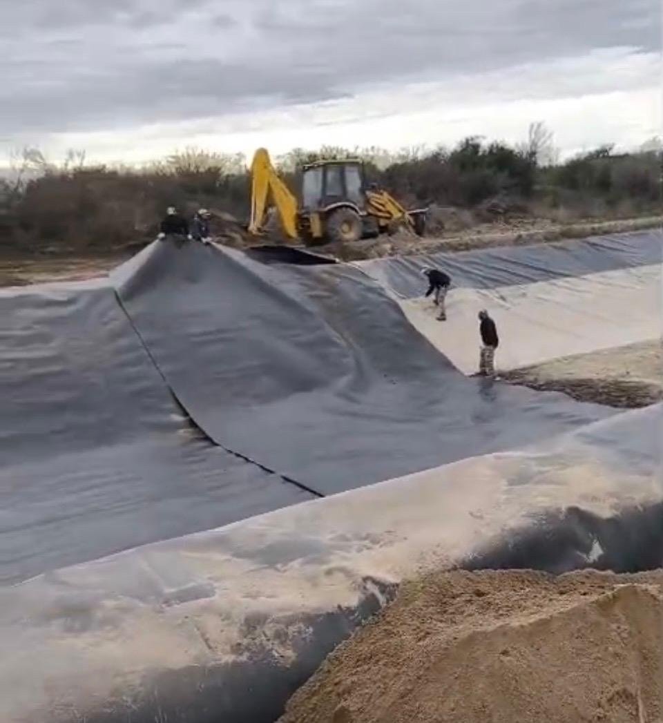 Colocación y termofusión de geomembranas